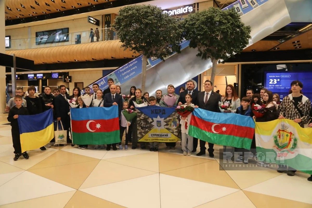 Ukraynadan daha 30 uşaq reabilitasiya üçün Azərbaycana gətirildi - FOTO Ukraynadan daha 30 uşaq reabilitasiya üçün Azərbaycana gətirildi - FOTO