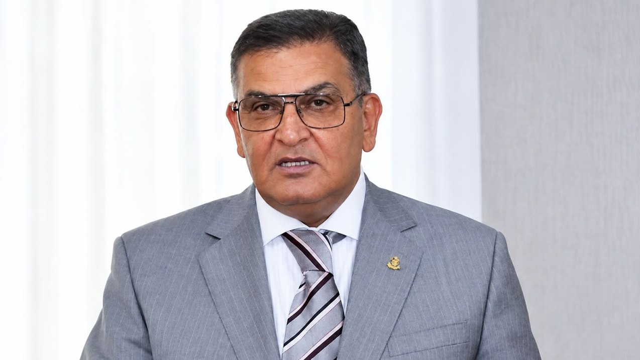 Səmədovun mənimsədiyi pulu oğlu qaytardı - 300 min... Səmədovun mənimsədiyi pulu oğlu qaytardı - 300 min...