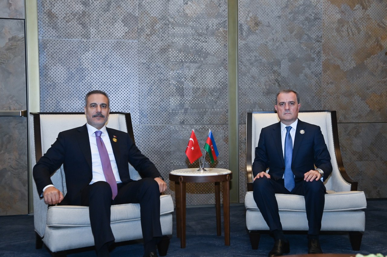 Azərbaycan-Türkiyə münasibətlərinin cari vəziyyəti MÜZAKİRƏ EDİLDİ