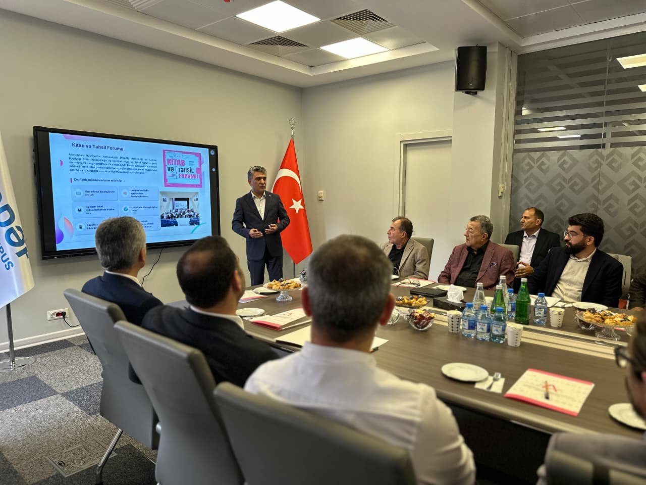ANAİB-in hesabat-seçki iclası - Şəmil Sadiq yenidən sədr seçildi &ndash; FOTO
