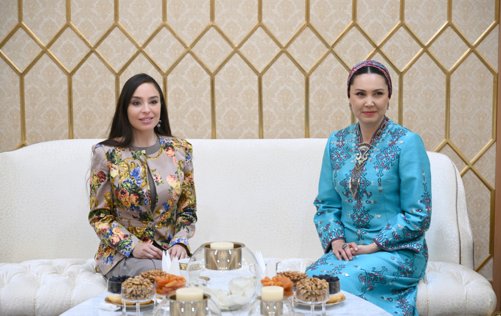 Leyla Əliyeva Türkmənistanda səfərdədir - FOTO Leyla Əliyeva Türkmənistanda səfərdədir - FOTO