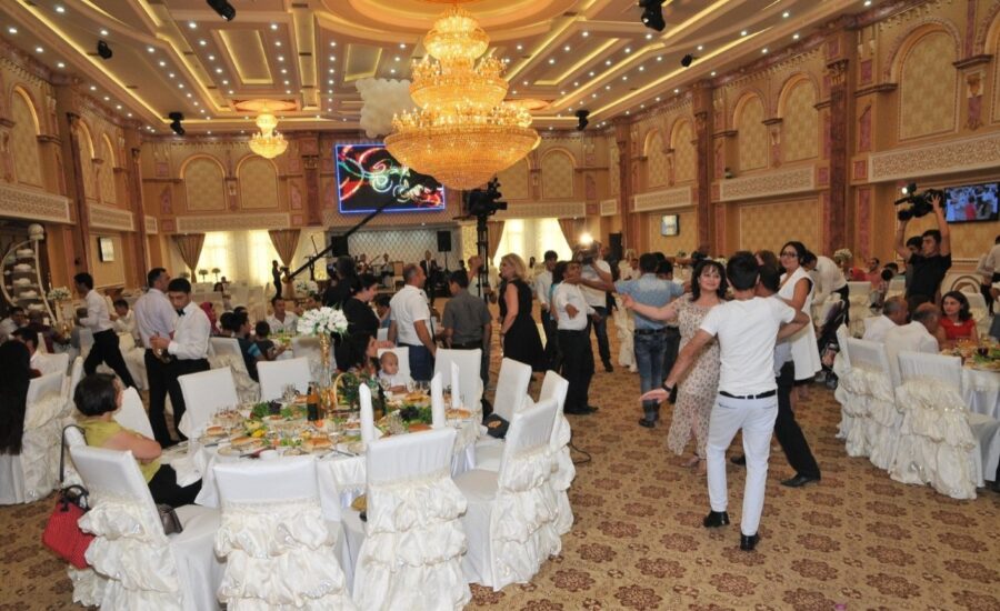 Azərbaycanda toylarla bağlı yeni vəziyyət &ndash; Yeməklər yığışdırıldı&hellip;