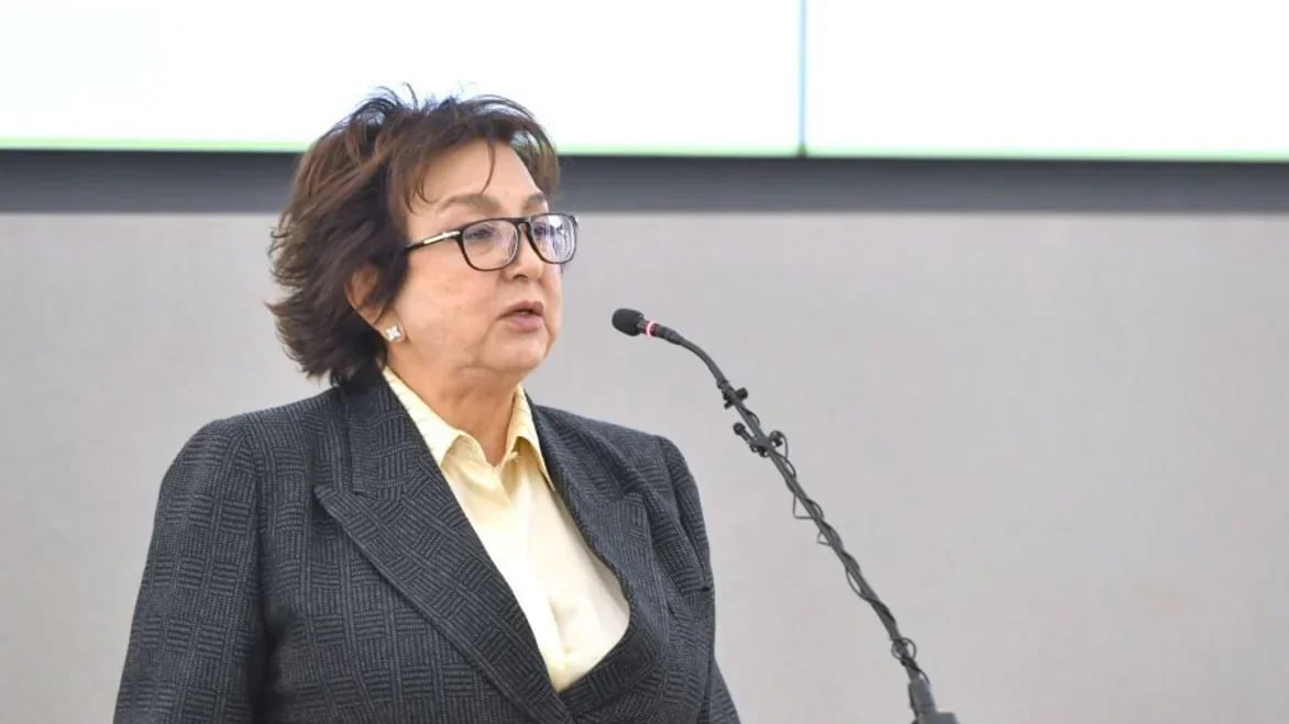 Məleykə Abbaszadə imtahan suallarının çətinliyi ilə bağlı narazılıqlardan DANIŞDI