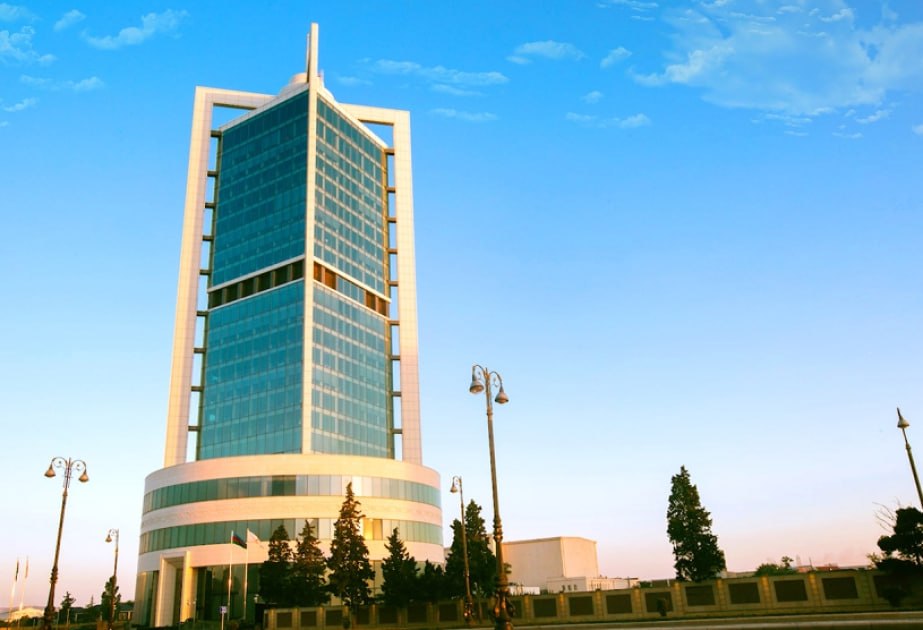 Neft Fondu dövlət büdcəsinə 9,6 milyard manat köçürdü