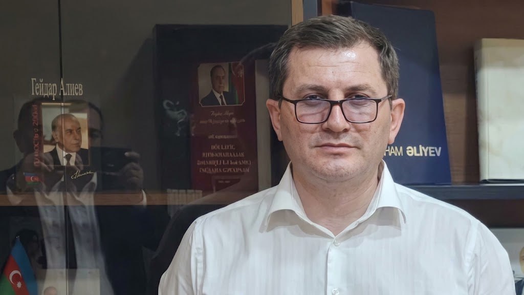 41 yaşında vəfat edən regional mədəniyyət idarəsinin rəisi dəfn edildi - FOTO 41 yaşında vəfat edən regional mədəniyyət idarəsinin rəisi dəfn edildi - FOTO