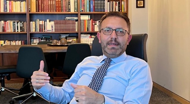 SON DƏQİQƏ! Ərdoğanın sabiq baş müşaviri SAXLANILDI SON DƏQİQƏ! Ərdoğanın sabiq baş müşaviri SAXLANILDI
