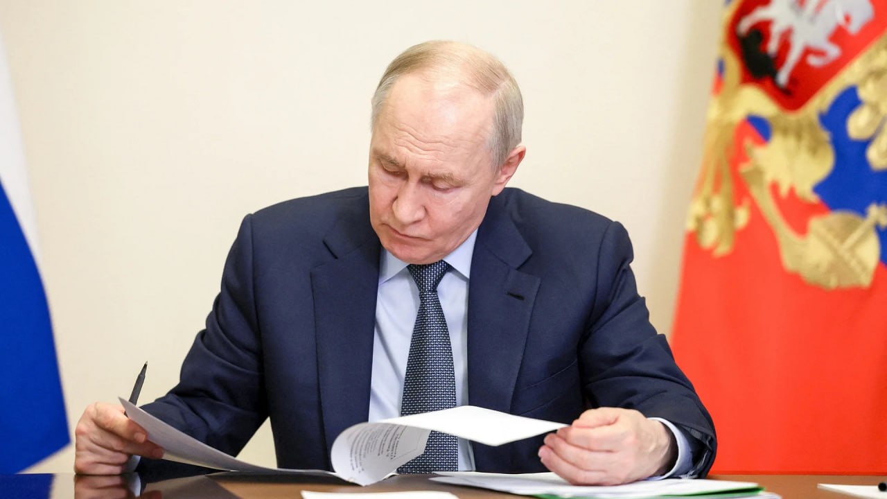 Putin baş nazir Mixail Mişustinə 4 yeni müavin TƏYİN ETDİ Putin baş nazir Mixail Mişustinə 4 yeni müavin TƏYİN ETDİ
