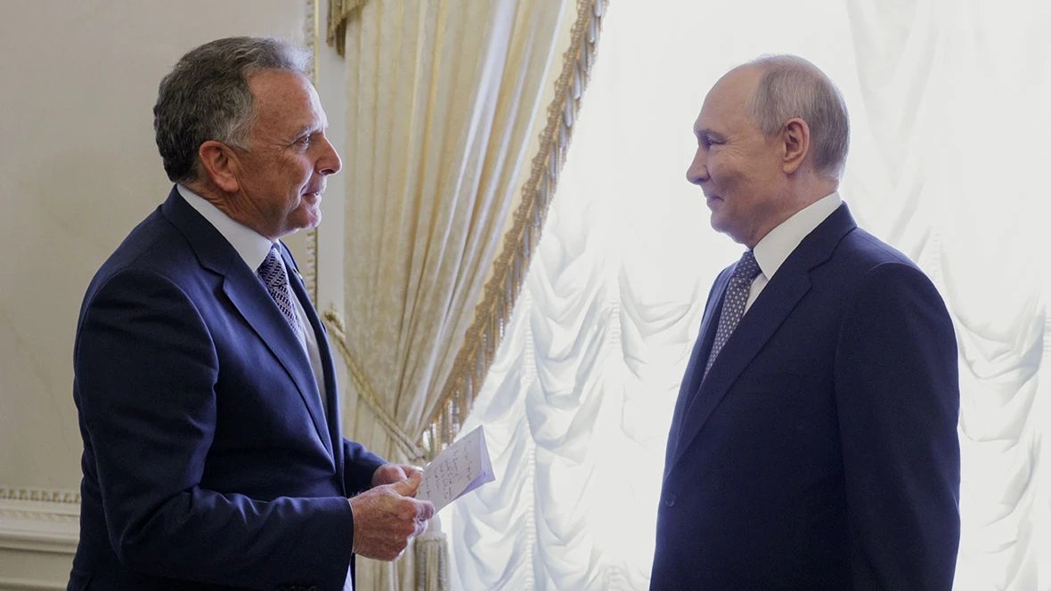 Uitkoff Putinlə görüşündə nələri qeyd edib? - Əl yazısı ortaya çıxdı &ndash; FOTO