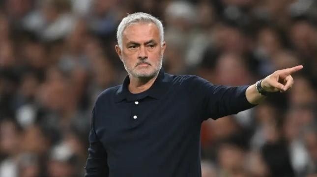 Mourinyo "El-Klasiko"dan DANIŞDI