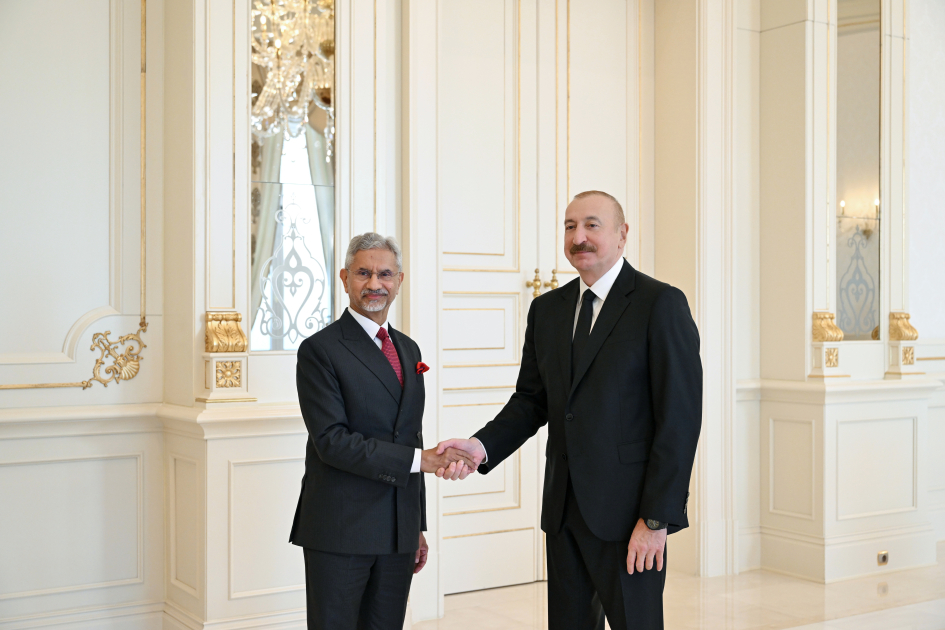 İlham Əliyev Hindistanın xarici işlər nazirini qəbul etdi – FOTO İlham Əliyev Hindistanın xarici işlər nazirini qəbul etdi – FOTO