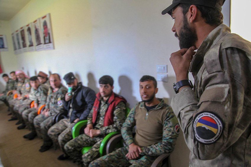 Hikmət Hacıyev: “Ermənistan PKK- dan cəbhə xəttində istifadə edir” - foto 1