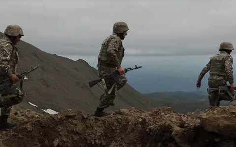 Düşmən itki verərək geri çəkilib
