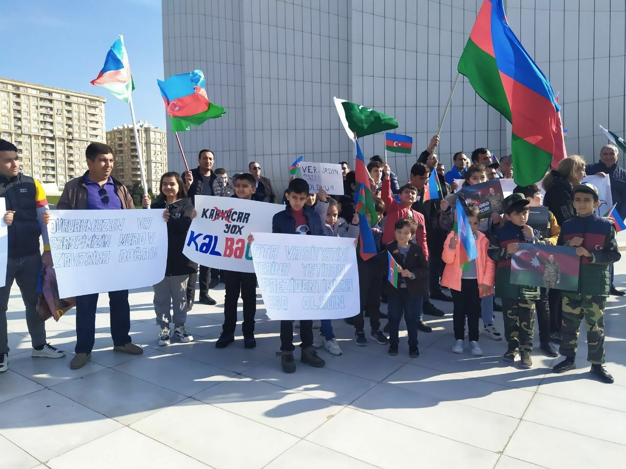 Bakıda Kəlbəcər yürüşü keçirilir Bakıda Kəlbəcər yürüşü keçirilir