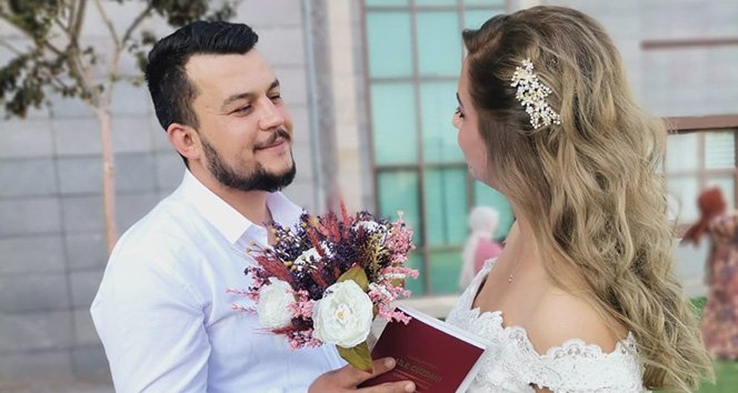 Gəlin toyundan 4 gün sonra koronavirusdan vəfat etdi Gəlin toyundan 4 gün sonra koronavirusdan vəfat etdi