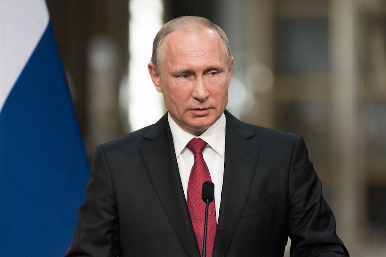 Putinin keçirdiyi iclasda kruyoz hadisə - VİDEO Putinin keçirdiyi iclasda kruyoz hadisə - VİDEO