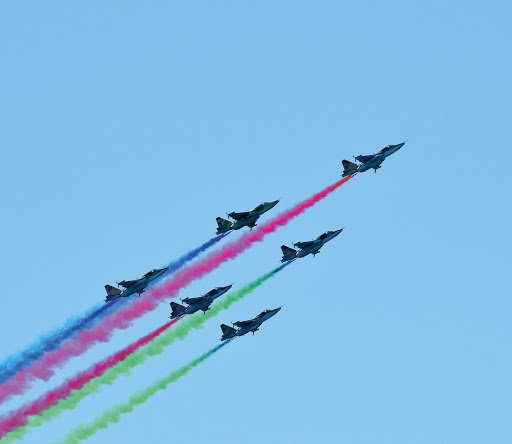 Döyüş təyyarələri və helikopterlərin uçuşu keçirilir - VİDEO Döyüş təyyarələri və helikopterlərin uçuşu keçirilir - VİDEO