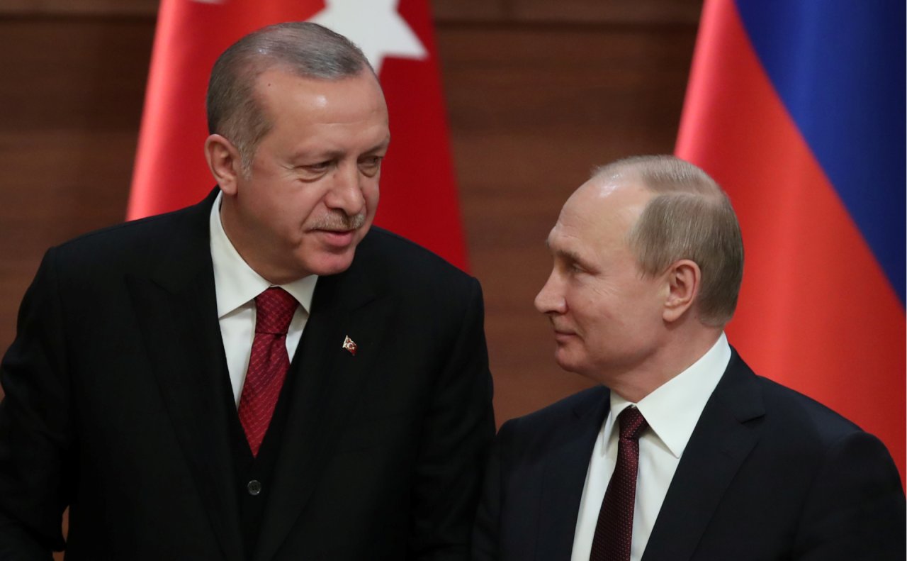 Putin: “Ərdoğan kişi kimi sözünün üstündə dayanan biridir”