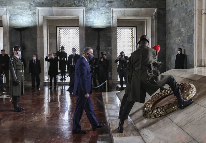İraqın Baş Naziri Türkiyəyə səfər edib İraqın Baş Naziri Türkiyəyə səfər edib