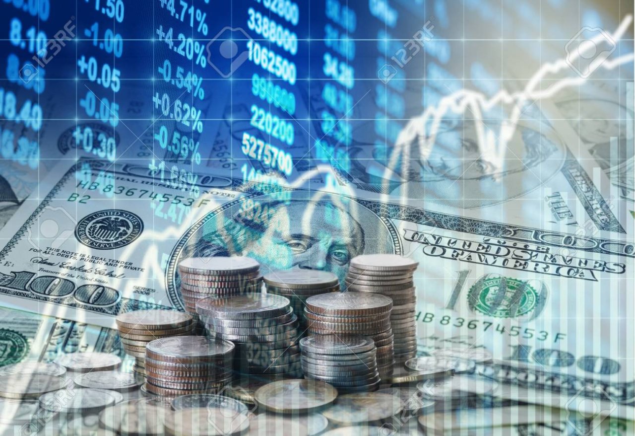 Dollar gələn il dəyərdən düşəcək - PROQNOZ