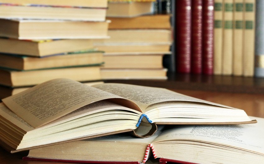 Kitab evi, yoxsa xəyanət poçtalyonu? - Kitab evi, yoxsa xəyanət poçtalyonu? -