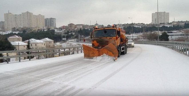 Ölkədəki avtomobil yollarında vəziyyət necədir? - Agentlik məlumat yaydı Ölkədəki avtomobil yollarında vəziyyət necədir? - Agentlik məlumat yaydı