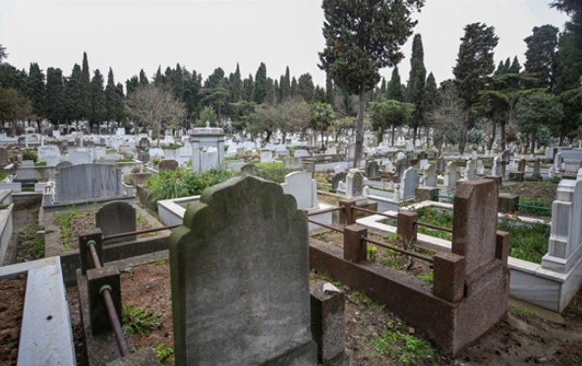 Əməkdar artist 28 ildən sonra oğlunun qəbrini ziyarət etdi - FOTO/VİDEO