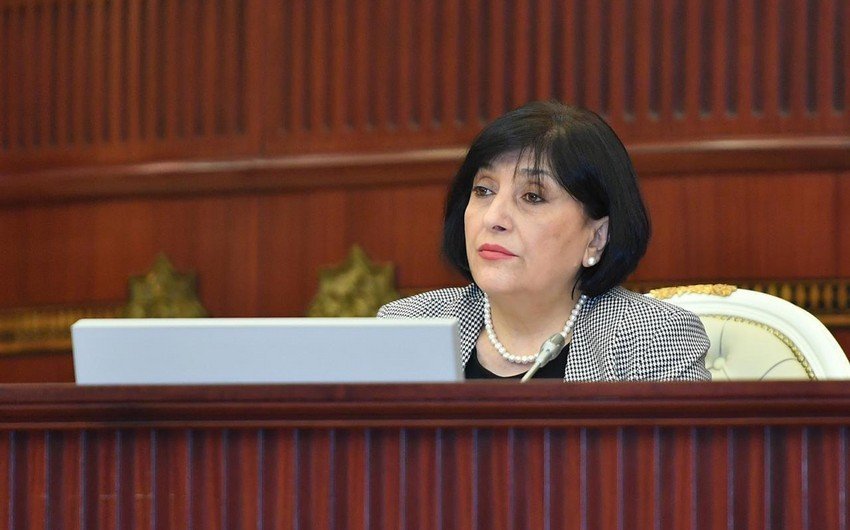 Sahibə Qafarova Mustafa Şəntopa başsağlığı verib Sahibə Qafarova Mustafa Şəntopa başsağlığı verib