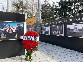Qalatasaray Meydanında Xocalıya həsr edilən fotosərgi keçirildi - FOTO