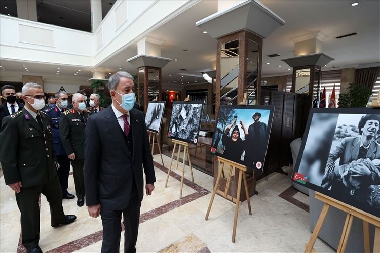 «Bu qətliamı əsla unutmayacağıq» - Hulusi Akar Xocalı ilə bağlı sərgiyə qatıldı - VİDEO