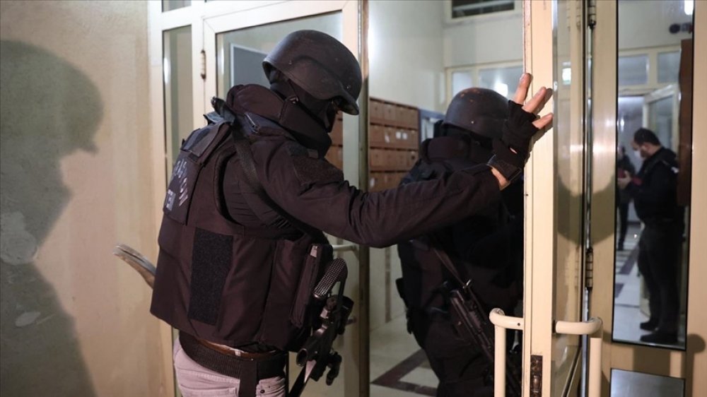 İŞİD terrorçuları saxlanıldı - İstanbulda İŞİD terrorçuları saxlanıldı - İstanbulda