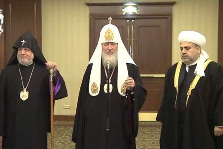 ''Erməni Katalikosu Bakıya gələndə heyranlığını gizlətmədi'' - Şeyx səfərin detallarından danışdı