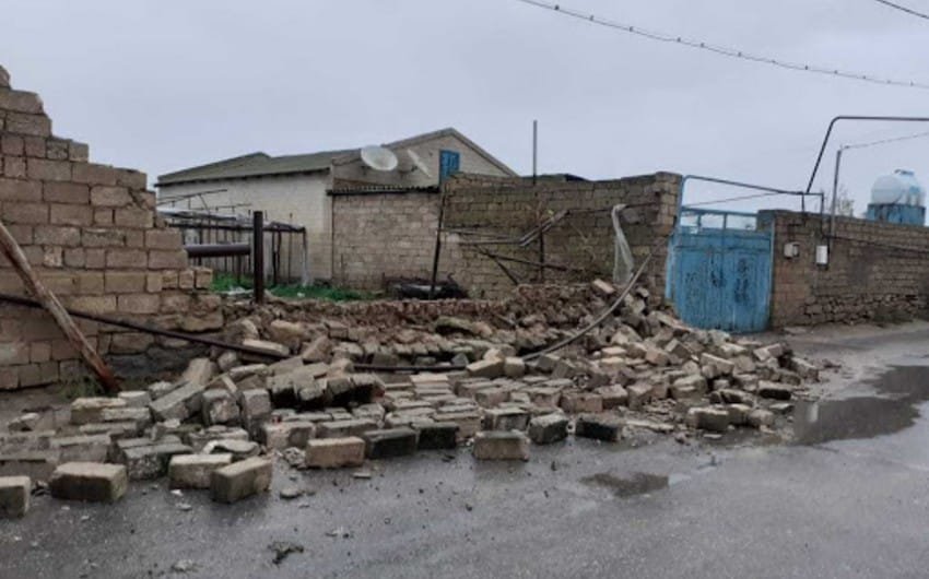 11 yaşlı oğlan hasarın altında qalaraq öldü - Şabranda dəhşətli hadisə 