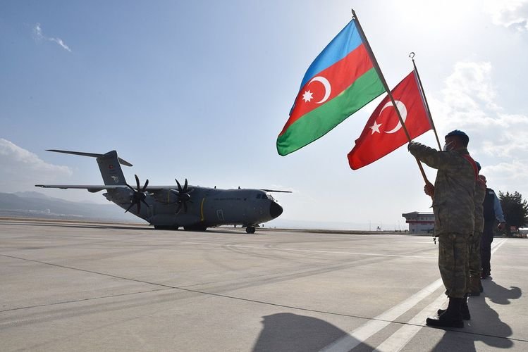 Azərbaycan və Türkiyə ordusu növbəti təlimlərə başlayır Azərbaycan və Türkiyə ordusu növbəti təlimlərə başlayır