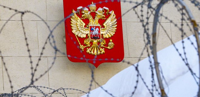 Ukrayna rus diplomatları ölkədən qovur - 72 saat vaxt verdi