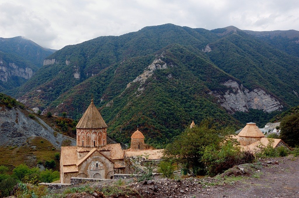 Azərbaycan tərəfi erməniləri Xudavəngə buraxmadı