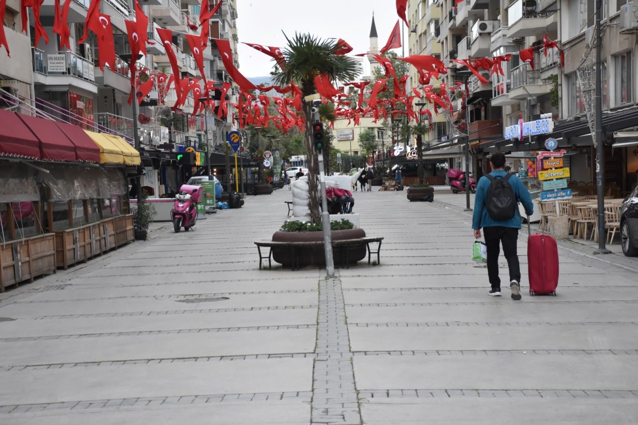 Türkiyədə 17 günlük tam qapanma başlayıb