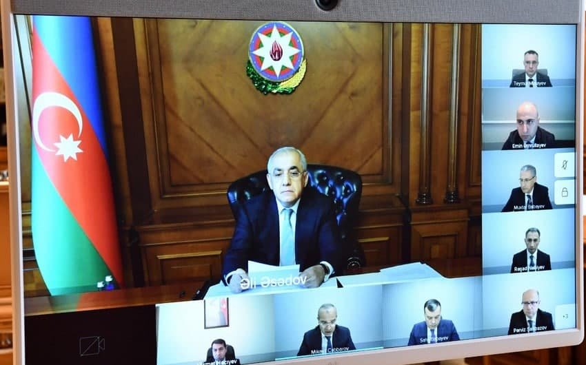 TƏCİLİ! Əli Əsədov iclas keçirdi