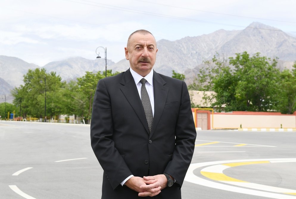 Prezidentdən STATUS AÇIQLAMSI: “Etiraz etmirəm, amma öz ölkəsində onlar üçün yaxşı yer seçsin” - VİDEO 
