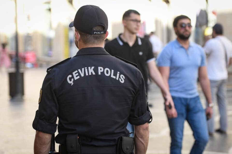 Polisin qadını qətlə yetirməsi ilə bağlı cinayət işi başlandı