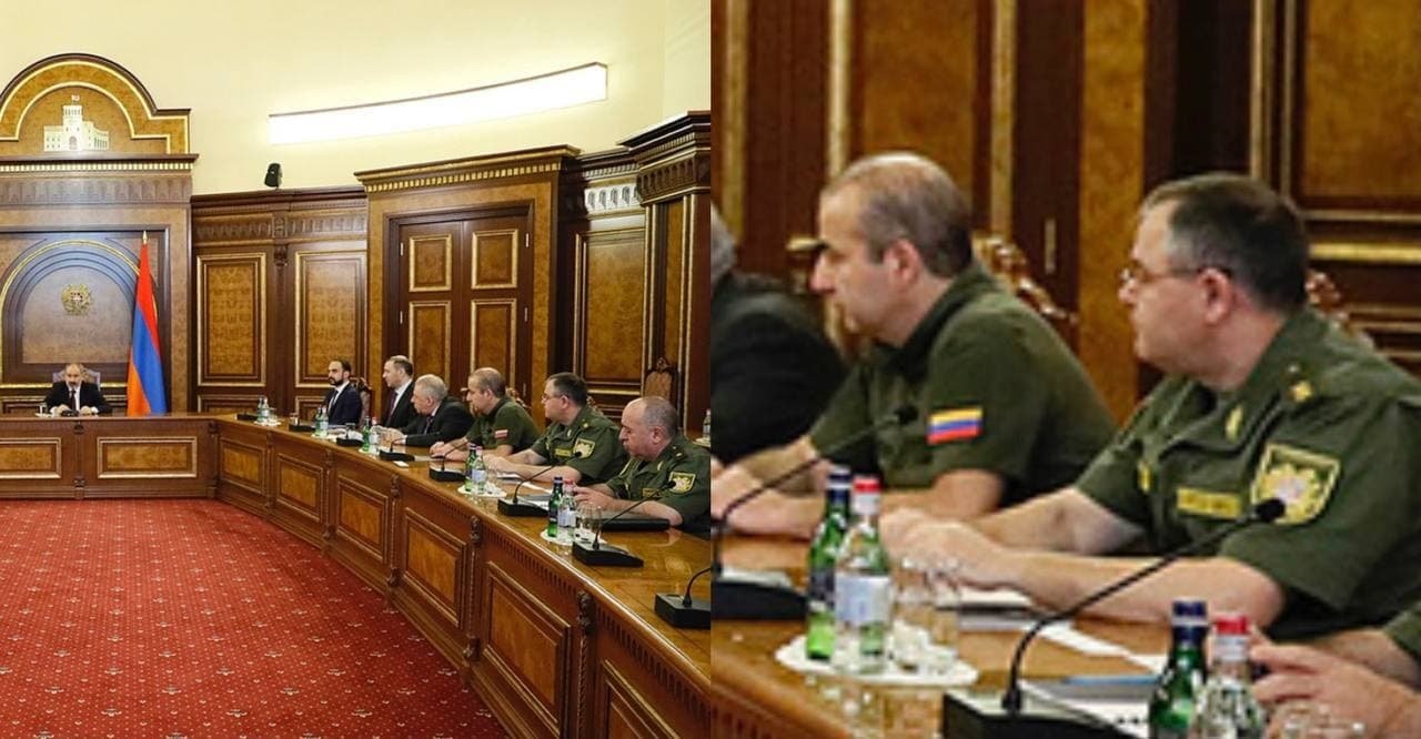 Milli Təhlükəsizlik Xidmətinin direktoru Paşinyanın iclasına Kolumbiya bayrağı ilə gəldi – FOTO Milli Təhlükəsizlik Xidmətinin direktoru Paşinyanın iclasına Kolumbiya bayrağı ilə gəldi – FOTO