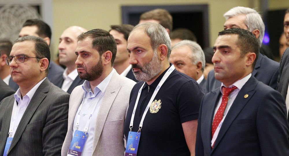 Nikol Paşinyan dostunu seçki siyahısına salmadı – TAM TƏRKİB
