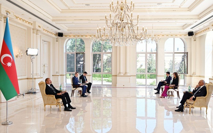 İlham Əliyev İtaliyanın yeni səfirinin etimadnaməsini qəbul etdi - FOTO İlham Əliyev İtaliyanın yeni səfirinin etimadnaməsini qəbul etdi - FOTO