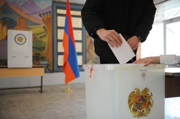 Ermənistanda seçkilər sona çatdı - Seçici iştirakı necə faiz olub?