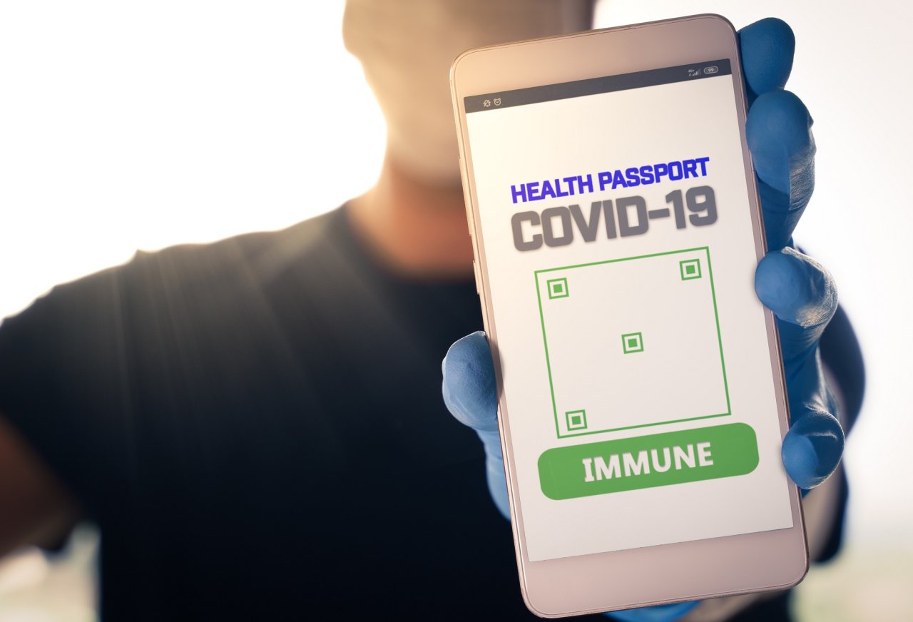 Avqustun 1-dən iş yerlərində COVID-19 pasportu tələb olunacaq - RƏSMİ 
