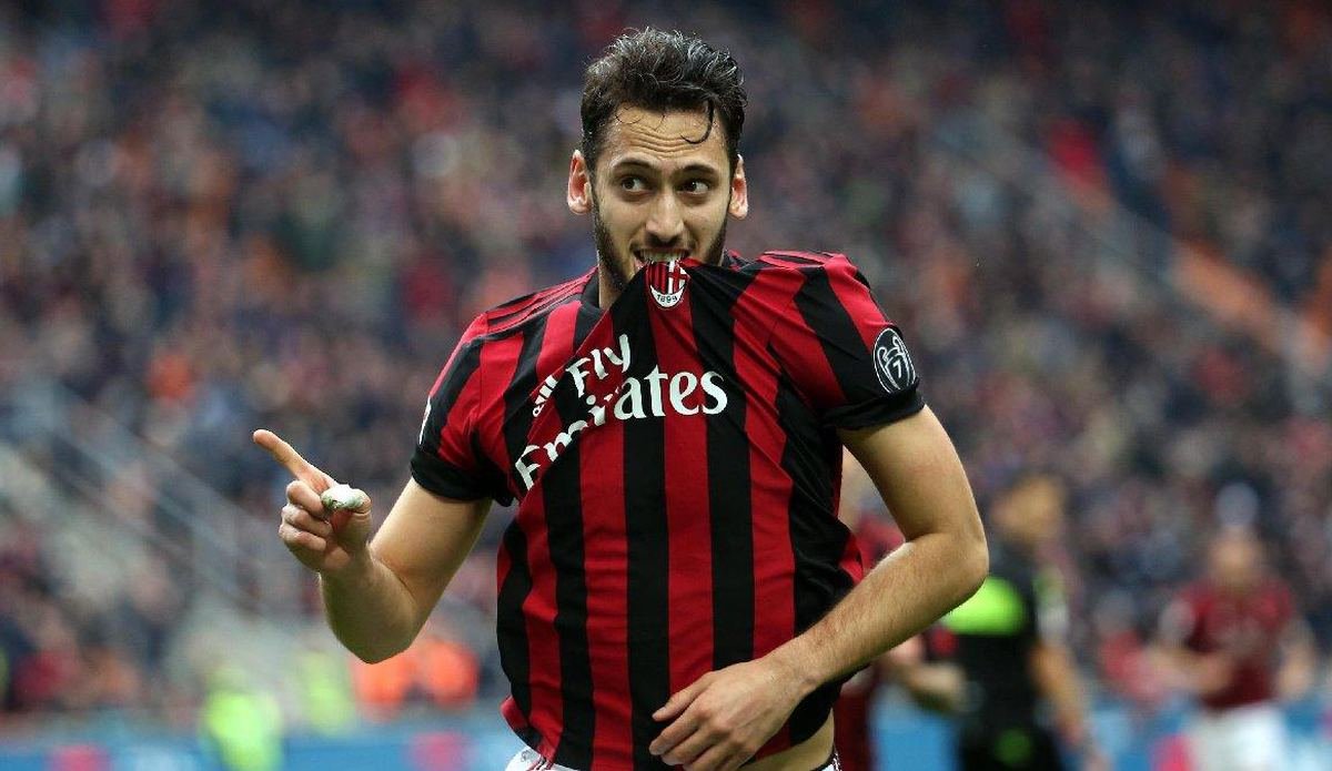 Türkiyəli futbolçu rəsmən “İnter”də - FOTO Türkiyəli futbolçu rəsmən “İnter”də - FOTO