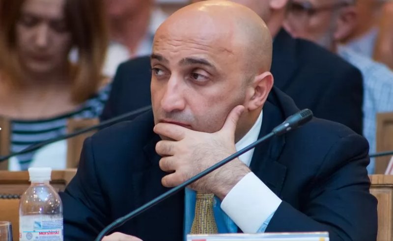 Məmmədovun dövlət sirrinə çıxışı məhdudlaşdırıldı – PƏRDƏARXASI SƏBƏB