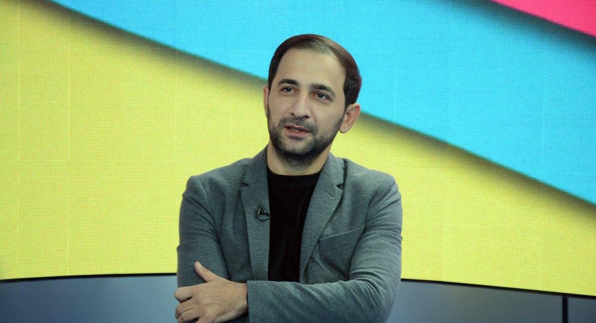 Pərviz Bülbülənin “risovka”lığı atəşə tutuldu – FOTO