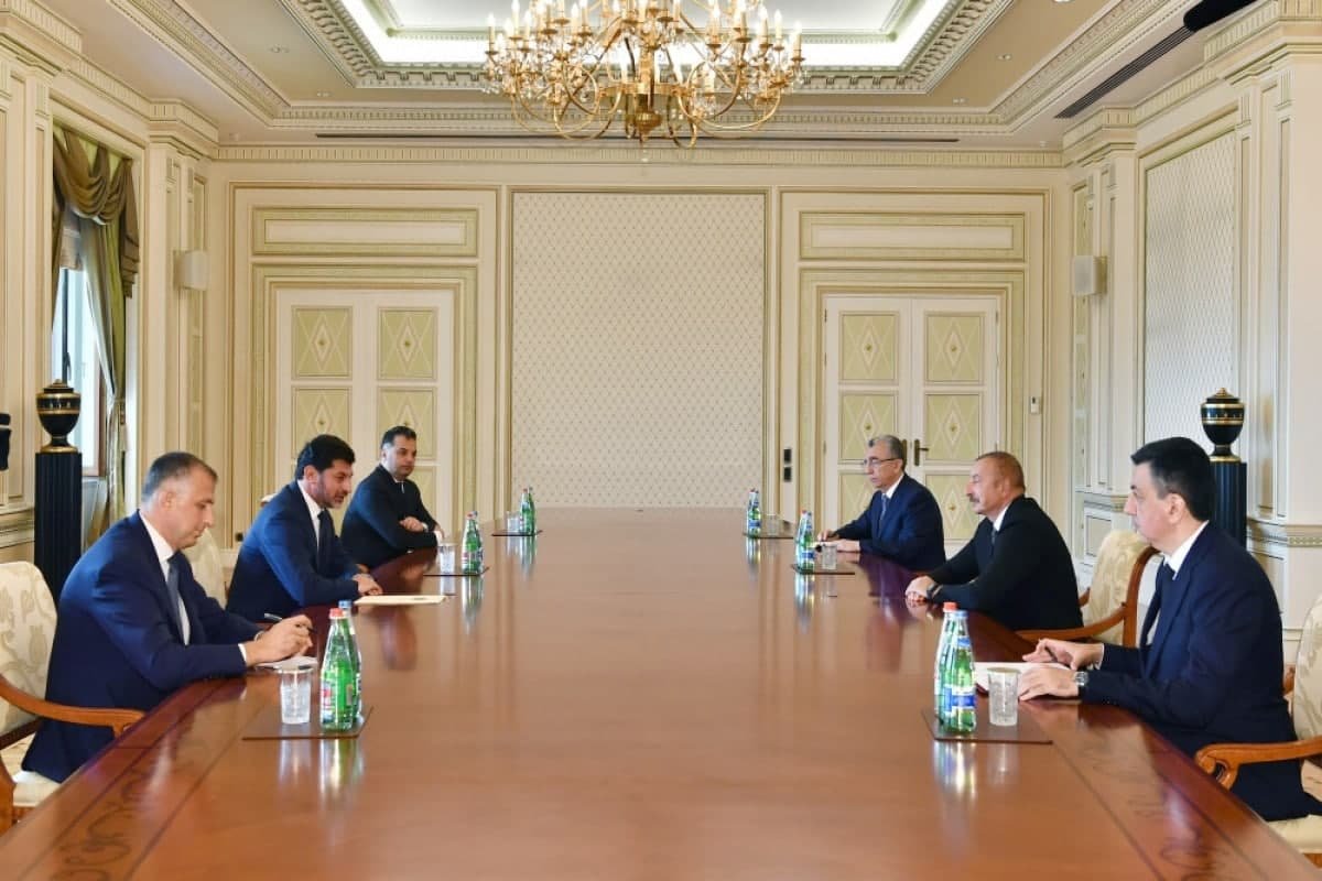 İlham Əliyev Tbilisi merini qəbul etdi