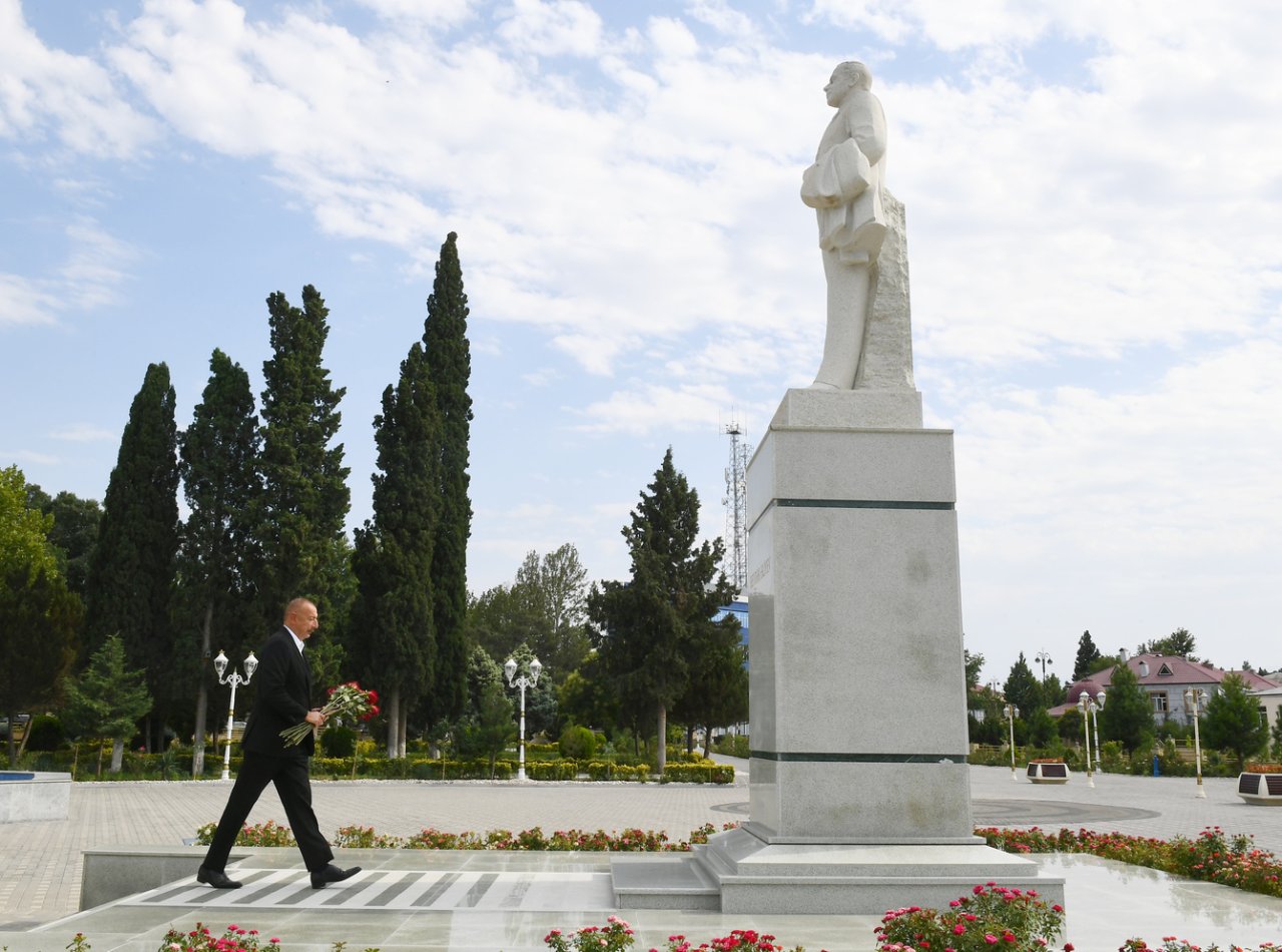İlham Əliyev Goranboya səfər etdi - FOTO İlham Əliyev Goranboya səfər etdi - FOTO