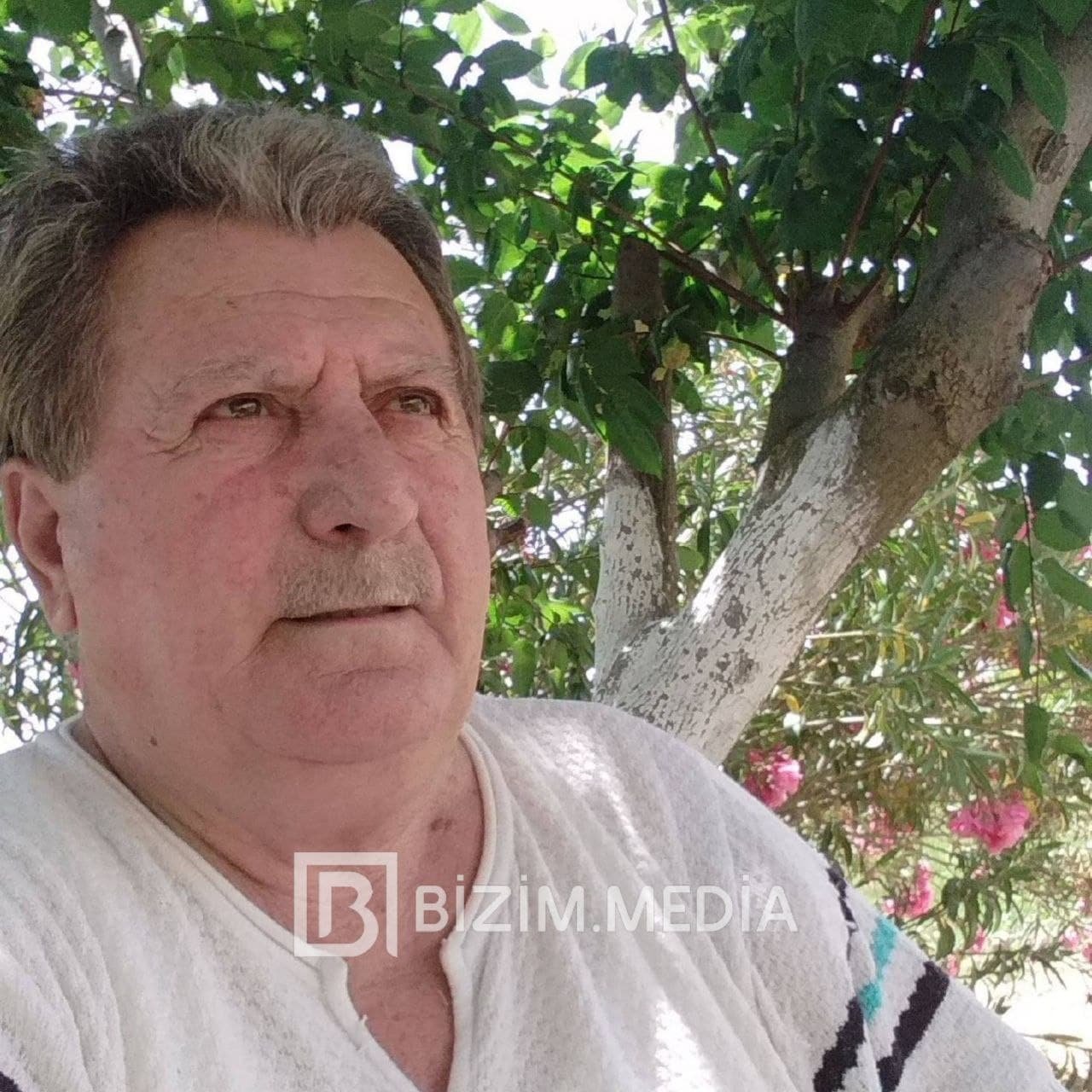 Tanınmış müğənni vəfat etdi - FOTO - foto 2